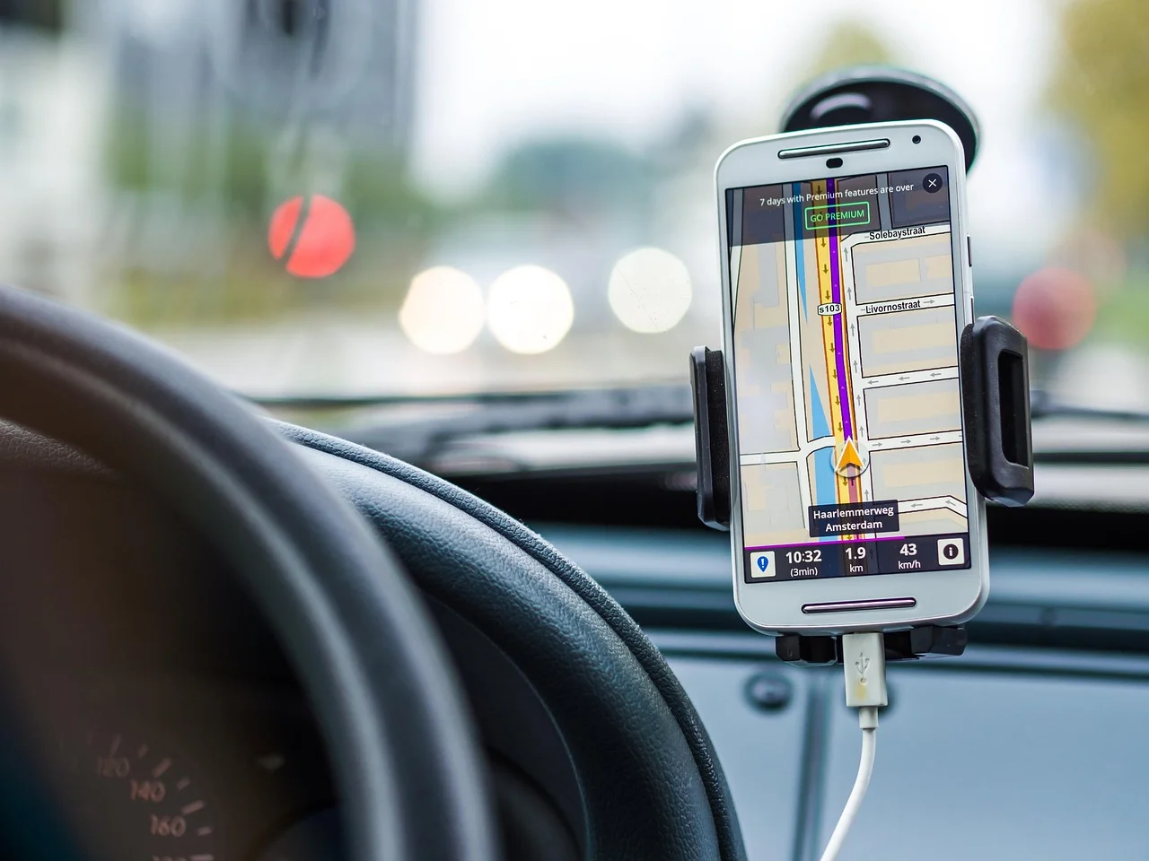 Parkowanie w Warszawie bez kolejek: opłać SPP w Mobilet